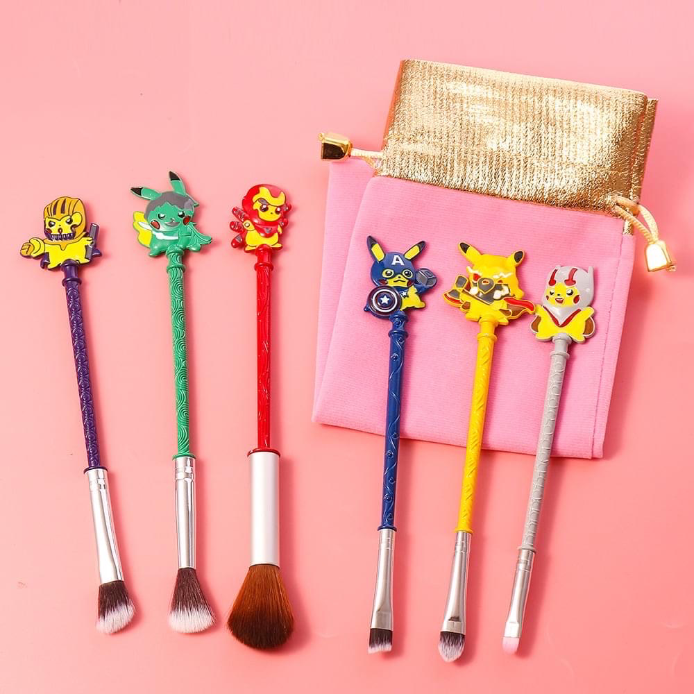 Brochas Set 6pzs pokemon cosplay MARVEL (de metal)con Estuche