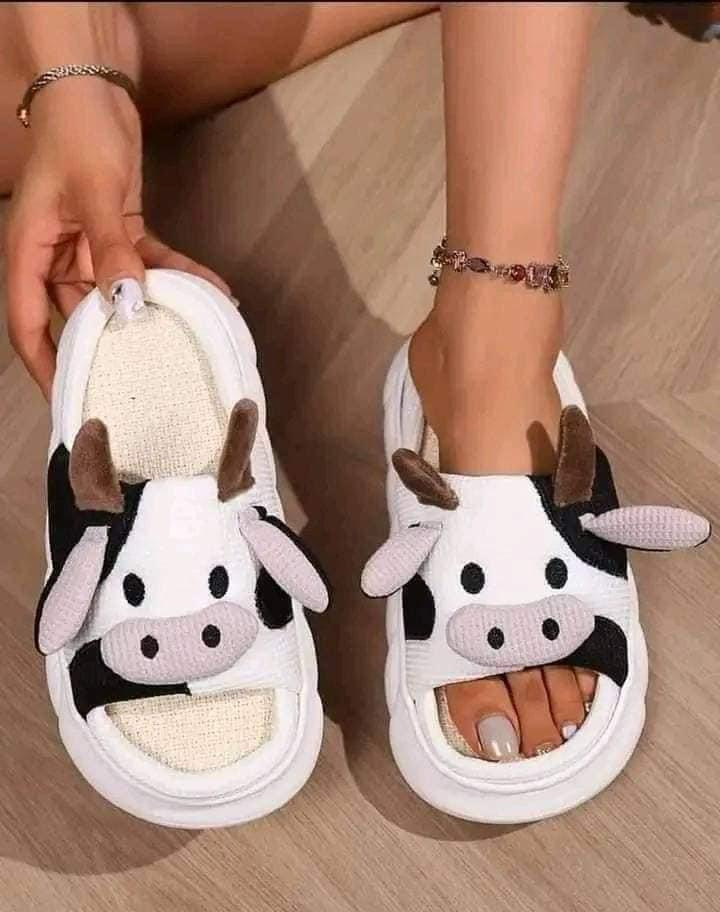 Pantuflas de vaca 1 par se envÃ­a tallas y colores surtidos al azahar